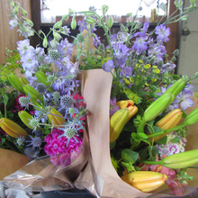 Load image into Gallery viewer, Hand-Tied Sunshine Bouquet (designer's choice floral and colors)