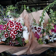 Load image into Gallery viewer, Hand-Tied Sunshine Bouquet (designer's choice floral and colors)